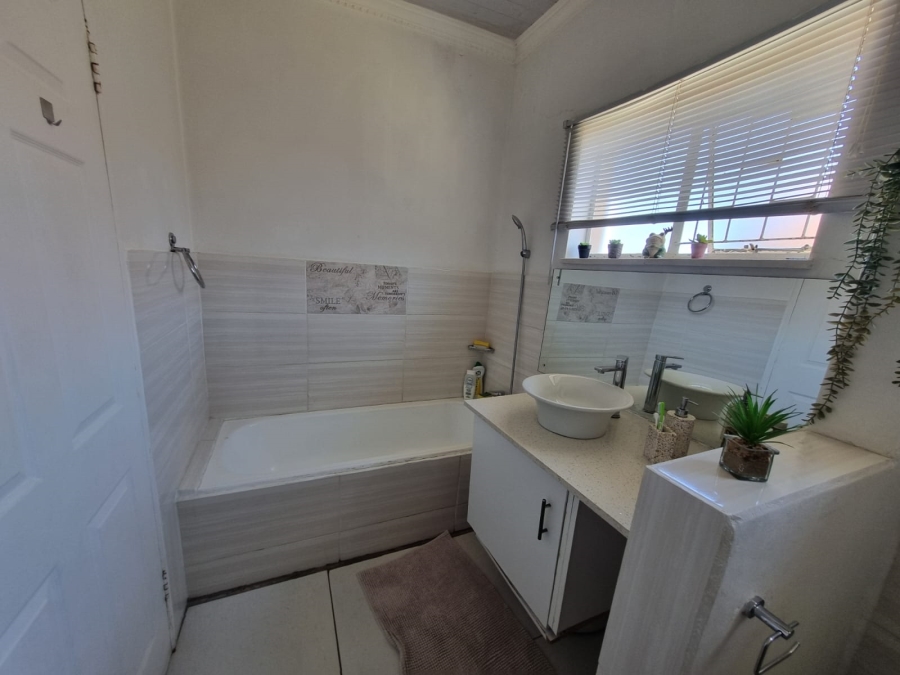 3 Bedroom Property for Sale in Scheepershoogte Eastern Cape